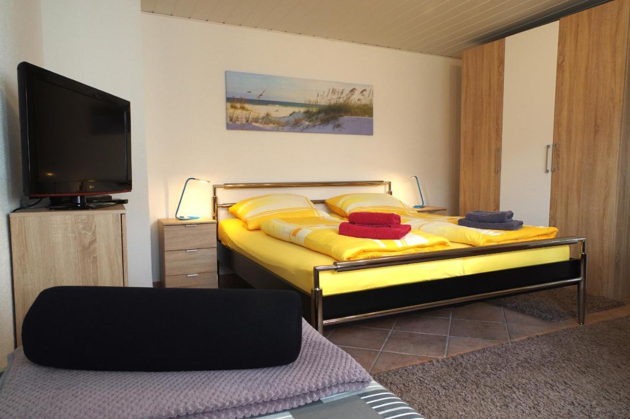 Gaestehaus Gaens - Ferienzimmer Schirgiswalde-Kirschau Екстер'єр фото