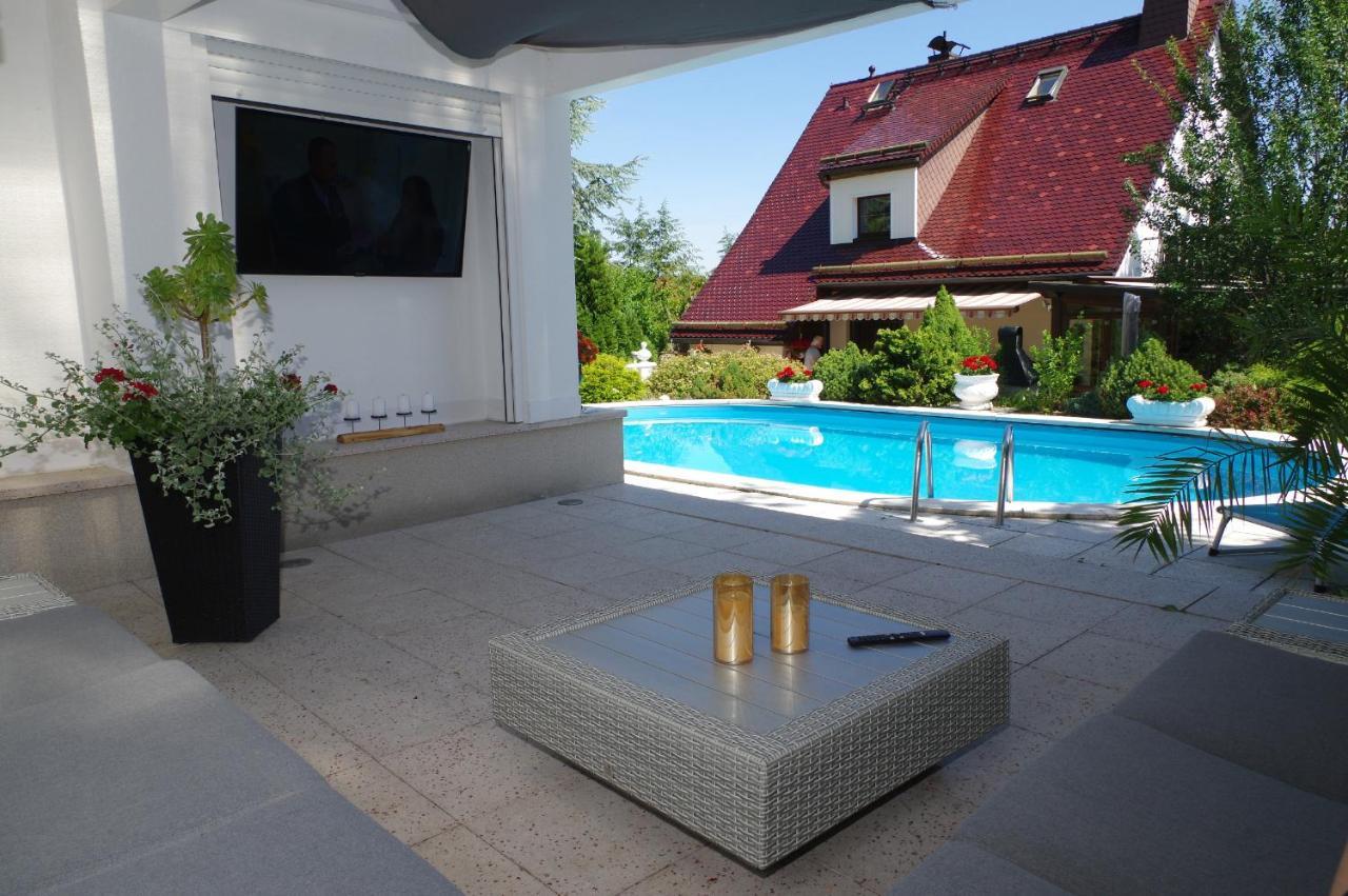 Gaestehaus Gaens - Ferienzimmer Schirgiswalde-Kirschau Екстер'єр фото